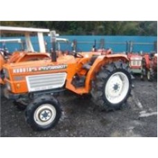 KUBOTA L3202 tractor